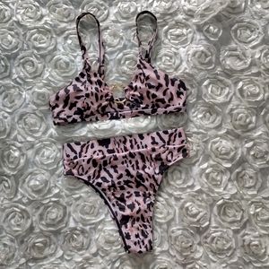 Bikini swimsuit set